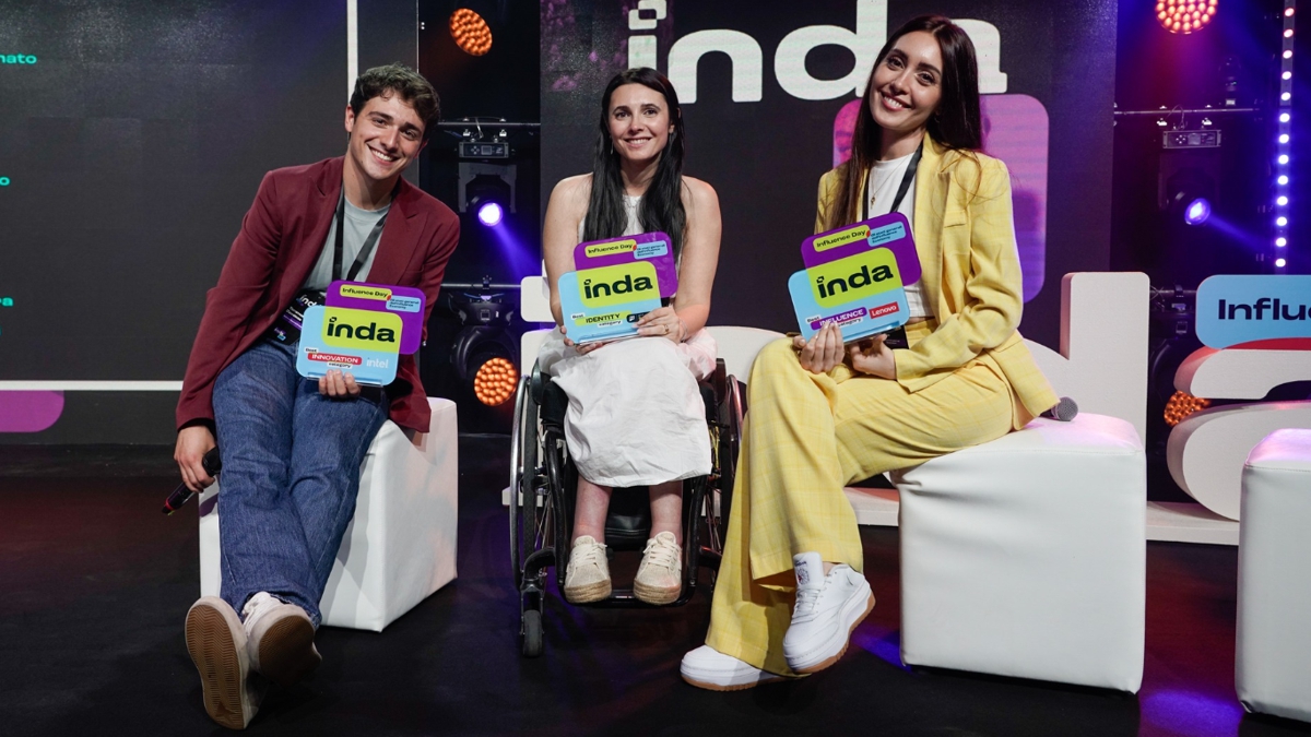 Camilla "Camihawke" Boniardi, Giulia Lamarca e Tommaso Cassissa, premiati all'Influence Day 2024 - SOS Digital PR